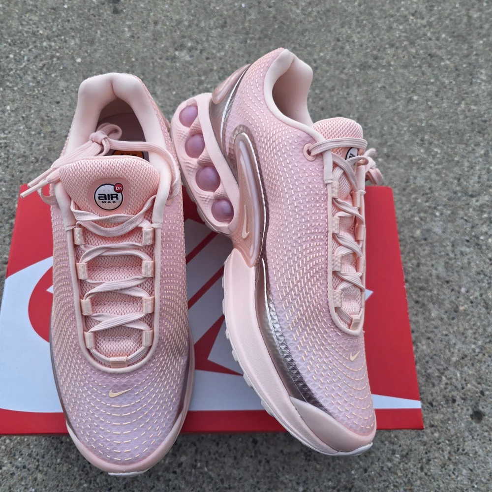 Nike Air Max Sneakers Women Size 9